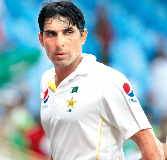  PCB asks Misbah to continue as skipper for Australia tour