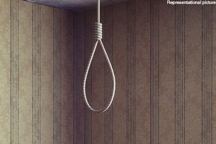 Mother, son found hanging in Chembur home