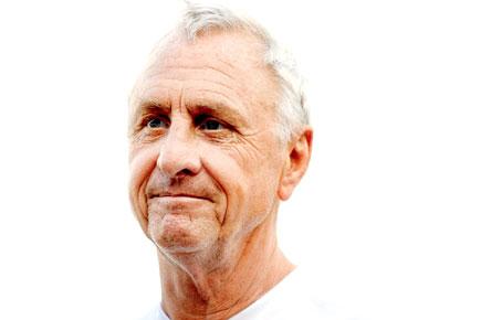 Johan Cruyff touched by support after cancer diagnosis