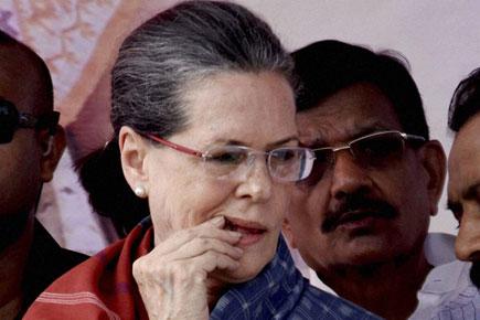 Sonia Gandhi slams PM Modi, asks people to reject those dividing society