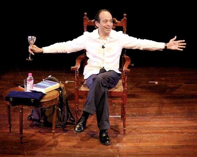 Poet-author Vikram Seth wowed the audience during a poetry reading session on the first day at the Tata Literature Live! last evening. Prior to this, the literary icon was felicatated with the Poet Laureate Award. Pic/Ajinkya Sawant