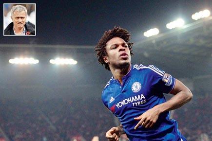 Give Jose Mourinho more time: Chelsea striker Loic Remy