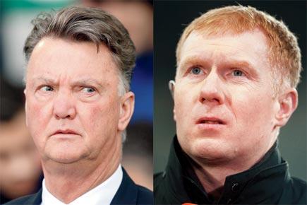 Louis van Gaal brushes aside Paul Scholes' dig about 'boring' Manchester United