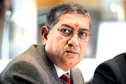 SC leaves it to BCCI to decide on keeping N Srinivasan away