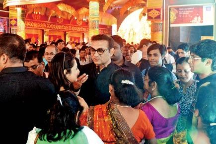 Singer Abhijeet accused of molesting woman at Durga Puja pandal