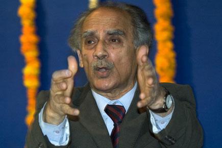 NDA government is Congress plus a cow: Arun Shourie