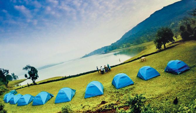 Tents along Bhandardara lake