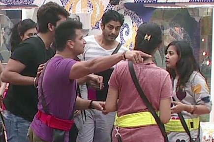 'Bigg Boss 9' Day 8: Roopal, Digangana have an ugly spat with contestants