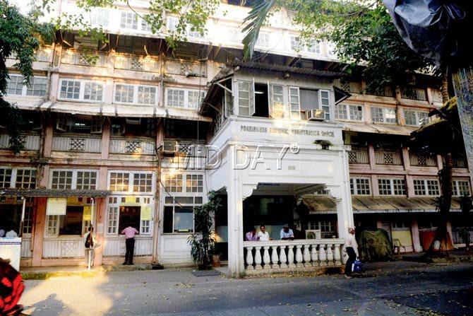 The office of Crime Branch in Mumbai. The Special Branch, which is responsible for intelligence gathering, does not have an additional commissioner of police. Pic/Pradeep Dhivar