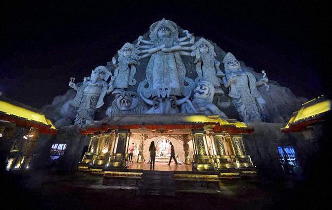 Tallest Durga idol at Durga puja pandal at Deshapriya Park