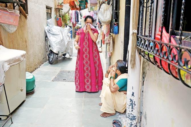 Residents of Mathuradas chawl, complained of a foul smell emanating from City Kinara