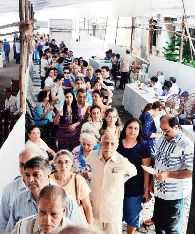 Several senior citizens were bothered by the long queues and lack of toilets. Pics/Datta Kumbhar