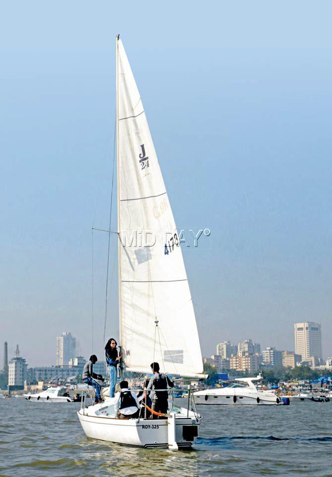 A sailboat near Mumbai harbour. Pic/Shadab Khan