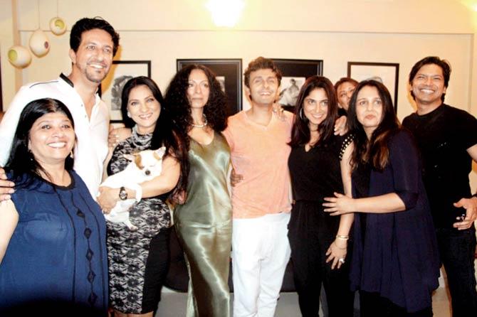 Shweta Shetty with friends at her home-coming party