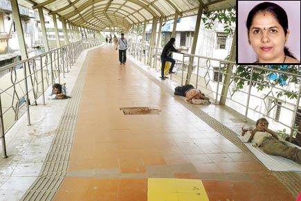 'Shift hawkers from footpaths to skywalks'
