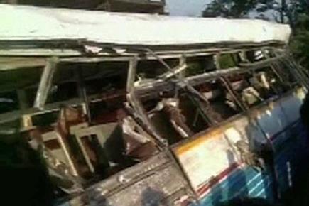 Ten killed, 15 injured after bus collides with lorry in Nalgonda 