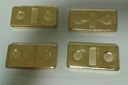 Mumbai Customs seizes gold worth more than Rs 1 crore in a day 