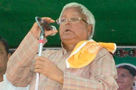 Bihar Polls: Lalu Prasad Yadav's close encounter with a dangerous 'fan'