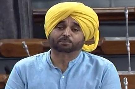 'Drunk' AAP MP Bhagwant Mann faces angry crowd at 'Bhog' ceremony