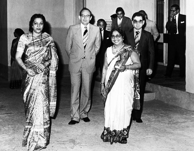Nargis Dutt with the college’s first principal, Mrs Philip Thangam
