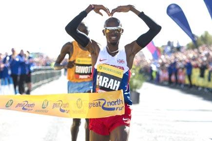 Mo Farah retains Great North Run title