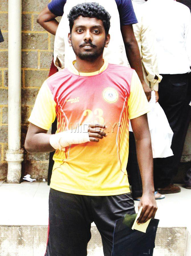 BEST striker Saurabh Lokhande after receiving treatment at KEM Hospital in Parel yesterday. Pic/Tushar Satam 