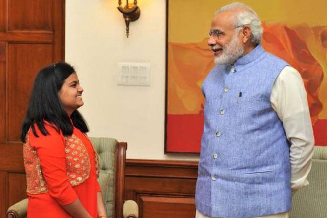 Indian Idol Junior Ananya Sritam Nanda winner meets Minister Narendra Modi