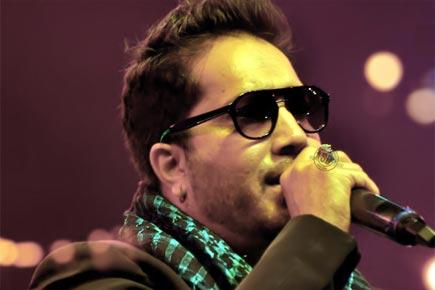 Singer Mika Singh gets bail in 2015 slapgate case