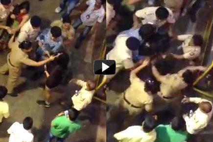 Woman assaulted at Lalbaugcha Raja: 2 constables suspended for thrashing devotee