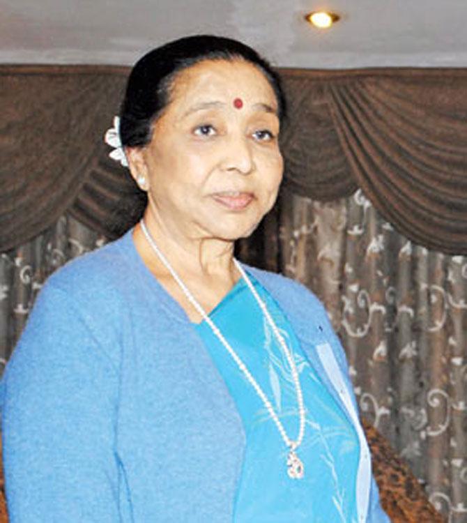 Asha Bhosle is pissed and she doesn