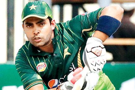 Umar Akmal helps Pakistan to T20 win over Zimbabwe