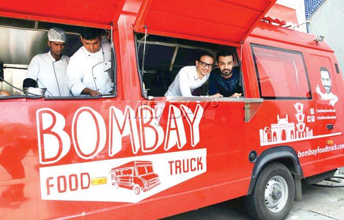 The co-owners Ashish Sajnani and Juspreet Singh Walia with the chefs on board Bombay Food Truck. Pics/Suresh KK