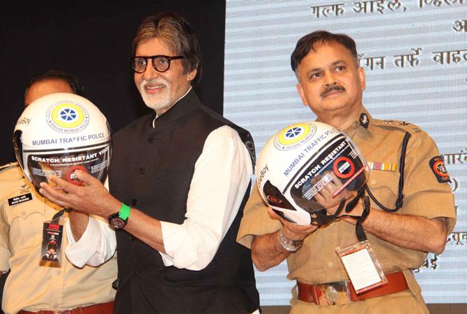 Amitabh Bachchan with Mumbai CP Ahmad Javed