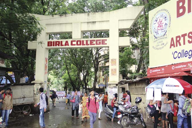 Entrance to the Birla College in Kalyan. The college campus is spread over 20 acres. The college currently has 8,500 students enrolled in various courses. Pic/Sharad Vegda
