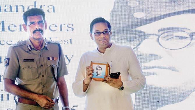 Netaji’s grandnephew Chandra Bose with Kolkata CP Surajit Purkayastha releasing  the CD at Kolkata Police Museum yesterday