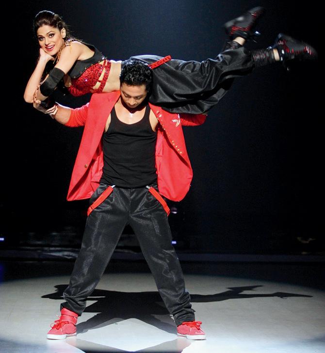 Shamita Shetty with choreographer Deepak Singh