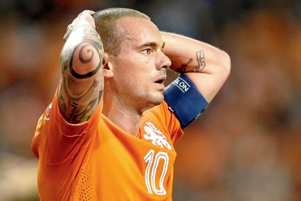 Dutch jeopardise their Euro 2016 qualification