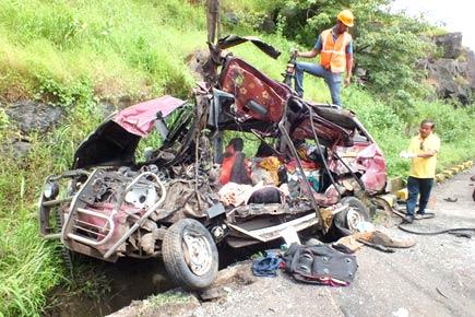 Seven killed in Mumbai-Pune Expressway accident