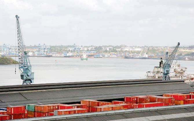 A file pic of the Mombasa port in Kenya. Mombasa handles imports, such as fuel and consumer goods, for Uganda, Burundi, Rwanda, South Sudan, the Democratic Republic of Congo and Somalia, and tea and coffee exports of the entire region. Representation pic/Getty Images