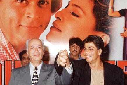 Karan Johar gets nostalgic, shares a photo of his dad with SRK