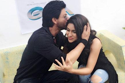 When Zoa Morani met SRK on the sets of 'Dilwale'