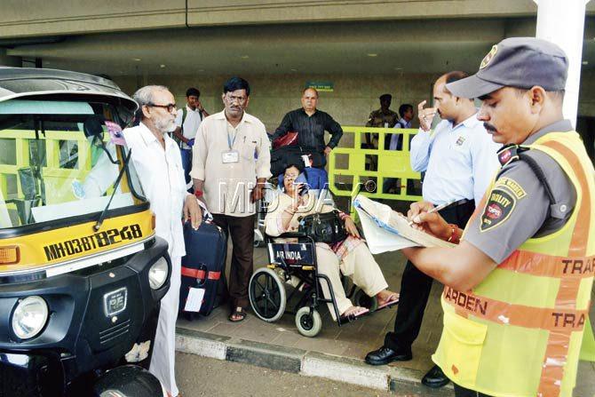 Senior citizens were left stranded at the international airport as taxis went on a flash strike yesterday. Pic/Datta Kumbhar