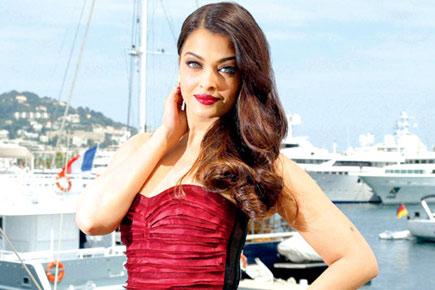 Aishwarya Rai Bachchan to dance to medley of her songs at ISL opener