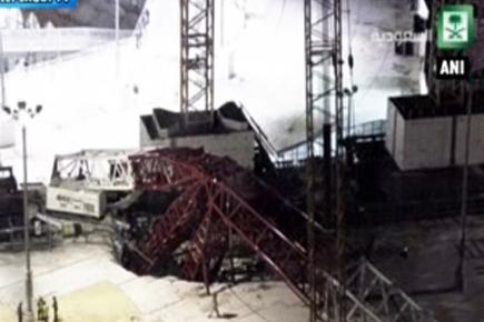 Construction crane crashes into Mecca's Grand Mosque