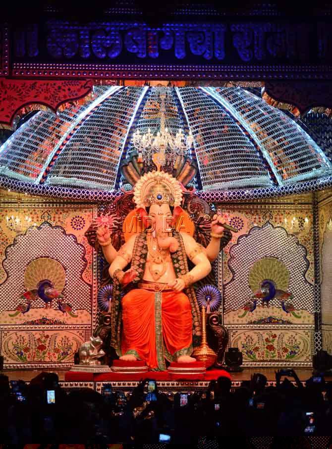 Lalbaugcha Raja 2015