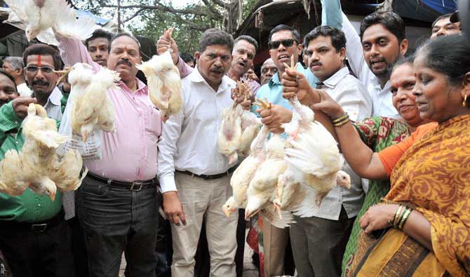 Mumbai civic body revokes meat ban 