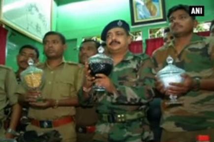 Two arrested for trying to smuggle cobra venom in West Bengal