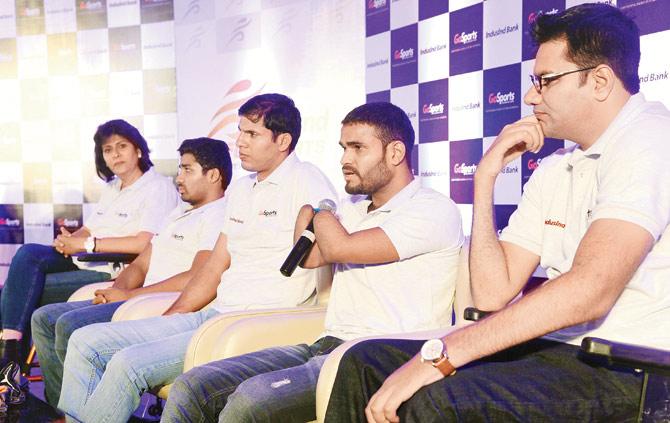 Paralympic athletes Deepa Malik (extreme left), Niranjan Mukundan, Devendra Jhajharia, Suyash Jadhav and Amit Saroha at a media conference in a city hotel yesterday. Pic/Suresh Karkera
