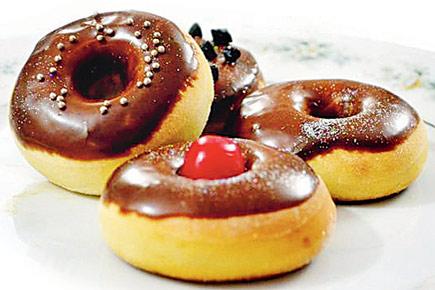 Learn to create delicious, eggless desserts at this Dadar bakery