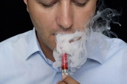 Electronic cigarettes can harm lungs in asthmatic young smokers